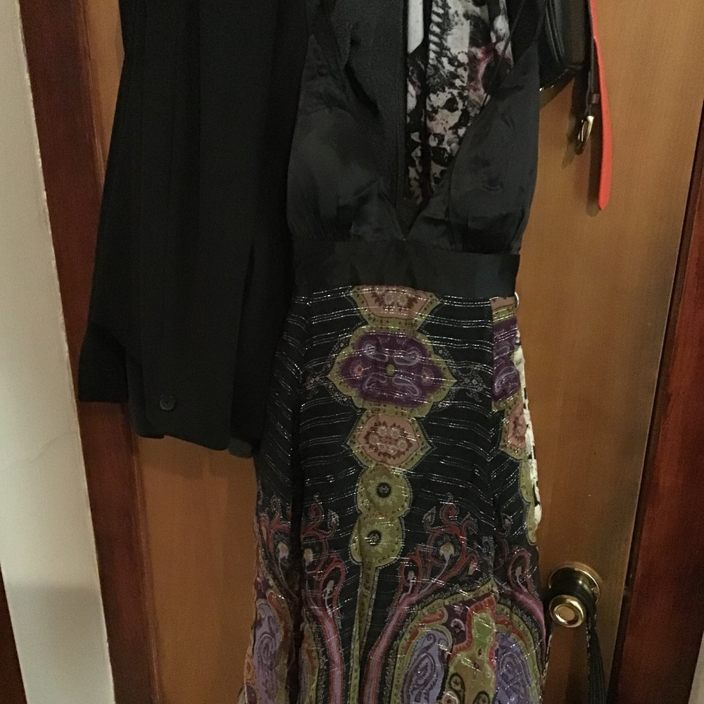 Colorful strappy V neck dress